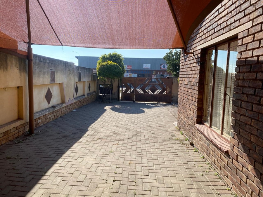 2 Bedroom Property for Sale in Boitekong North West